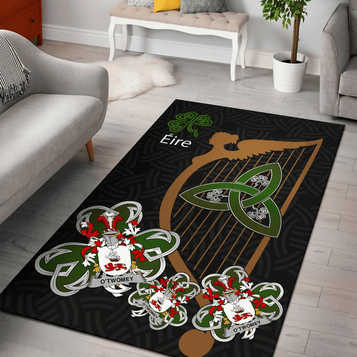 AIO Pride O'Twomey Family Crest Area Rug - Harp And Shamrock