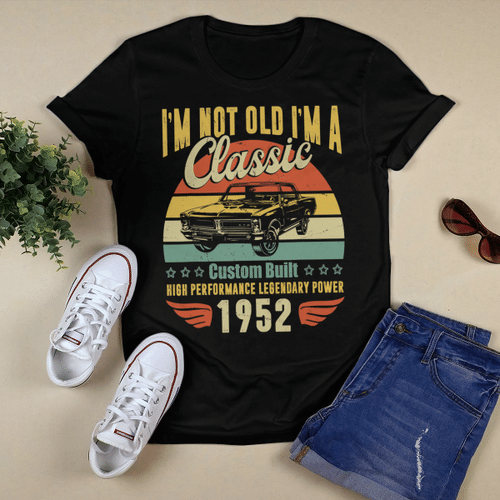 70th Birthday Gifts For Men Dad Retro Vintage 1952 Birthday Shirt