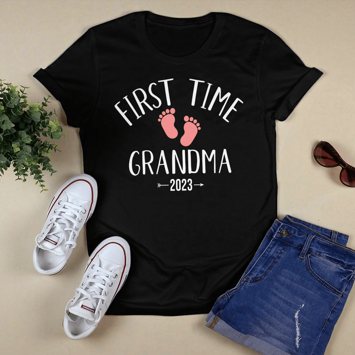 First Time Grandma 2023 Funny Mother's Day For New Grandma Shirt