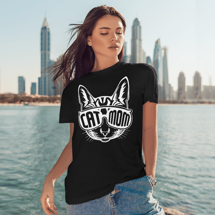 Funny Cat Mom Shirt For Cat Lovers Mothers Day Gifts T-Shirt