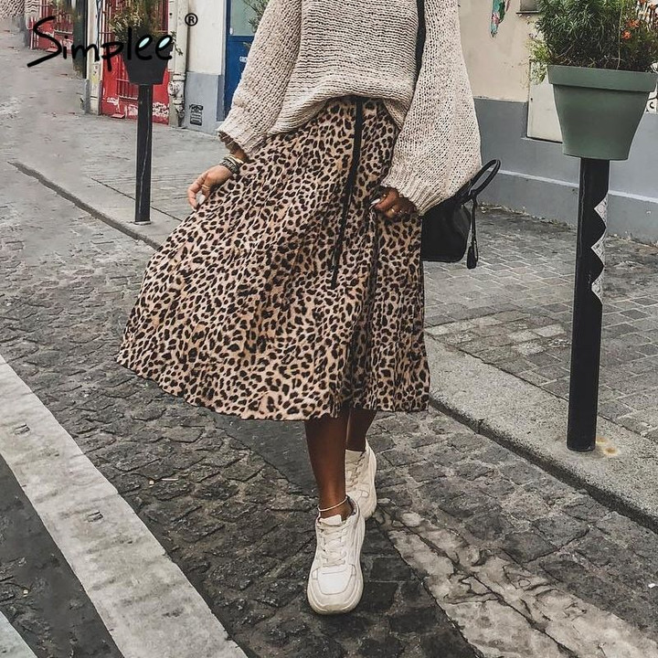 Simplee Vintage leopard print pleated Skirts