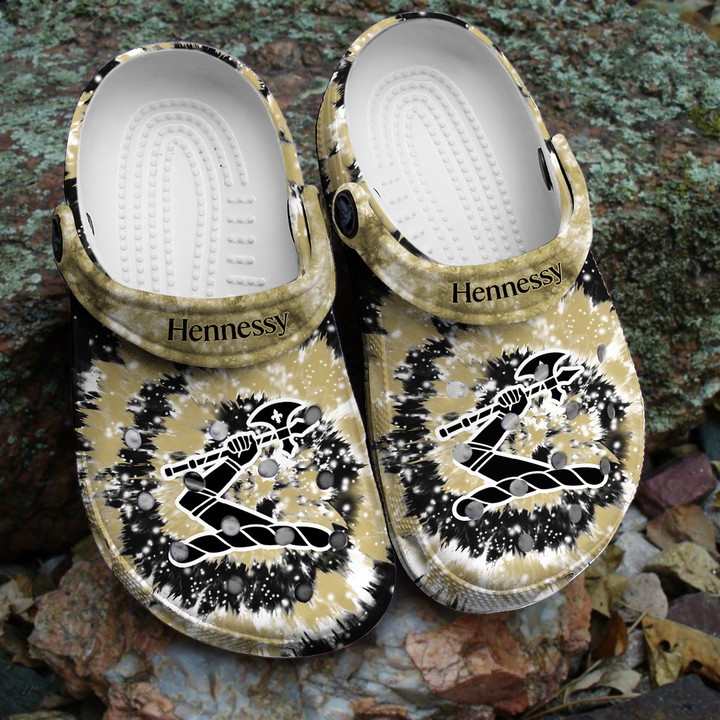Christmas Snowflake Hennessy Classic Clogs