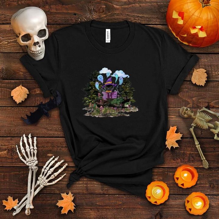 Witchcraft For Cats Reading Book Black Cat Witch Halloween YU1509246CL T-Shirt