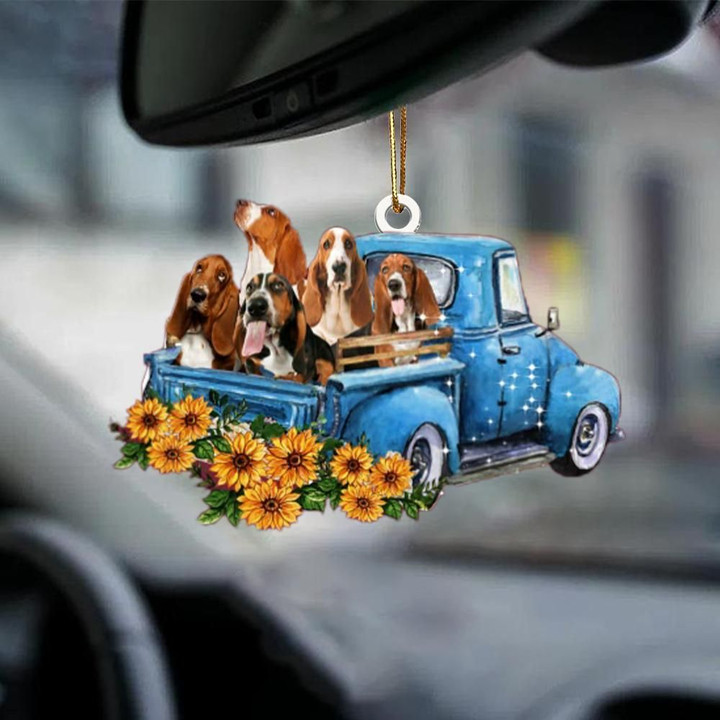 Basset Hound Take The Trip Classic YC2012869CL Ornaments