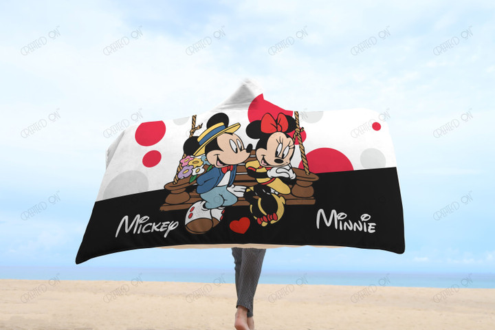 Mickey and Minnie Disney Hooded Blanket 3