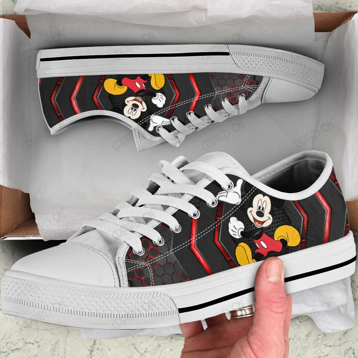 Mickey Limited Low Top 11
