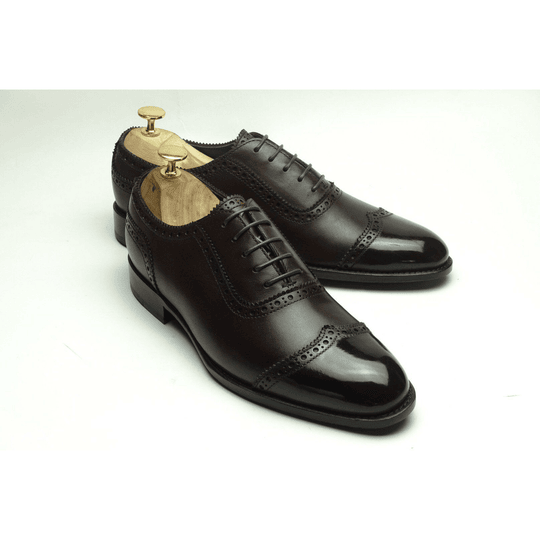V-Cut Captoe Oxford With Brogue