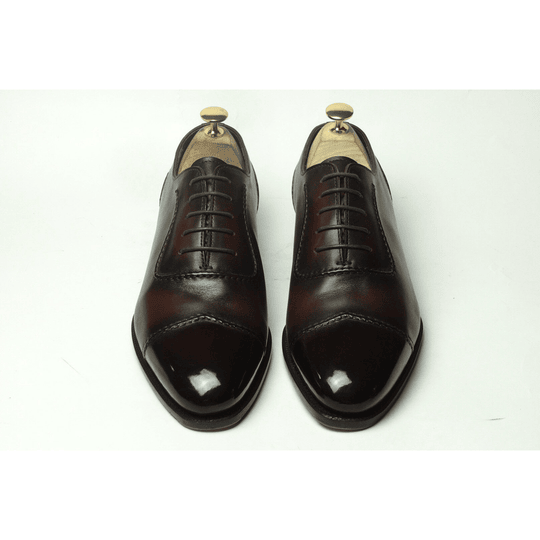 V-Cut Captoe Oxford With Brogue