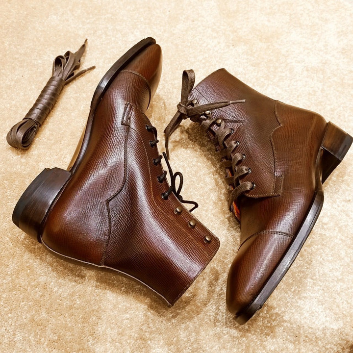 Pebble Grain Leather Balmoral Boot