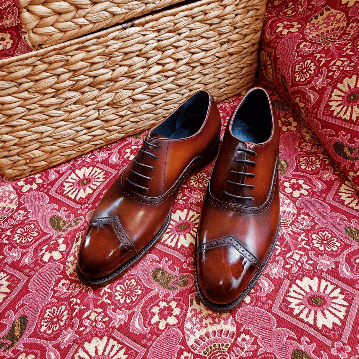 V Cut Captoe Patina Oxford Quarter Brogues