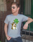 Lovely Bulldog With Four-leaf Clover St Patrick's Day Gift For Dog Lovers Guys Tee