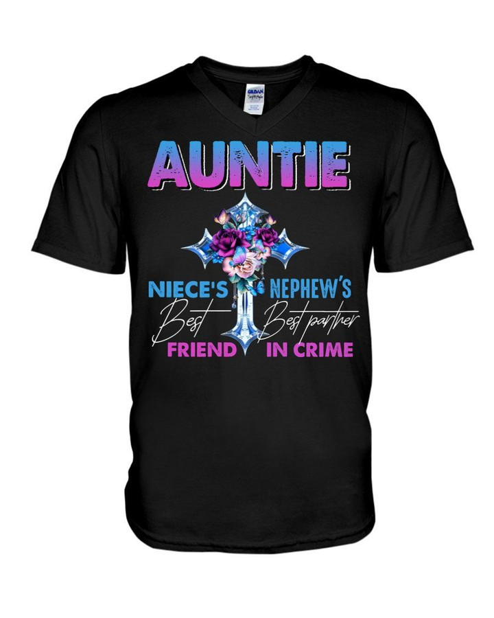 Auntie Best Friend Best Partner In Crime Gift For Family Guys V-Neck