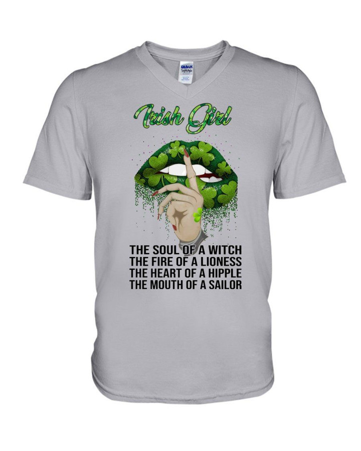 Irish Girl The Soul Of A Witch Clover Lips St Patrick's Day Gift Guys V-neck