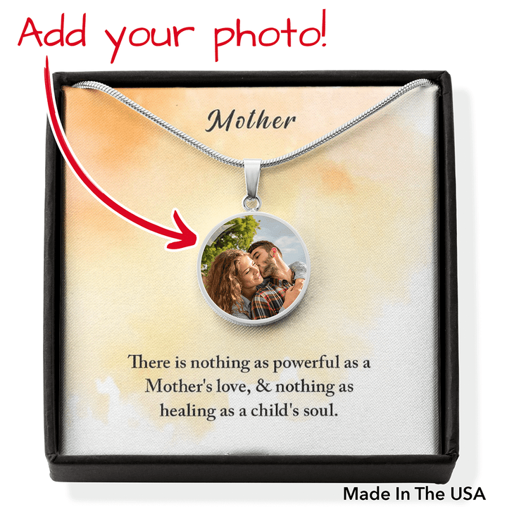 Cutsom Photo Gift For Mom Powerful Mother Circle Pendant Necklace