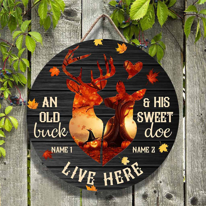 Custom Name An Old Buck Hunting Round Wooden Sign