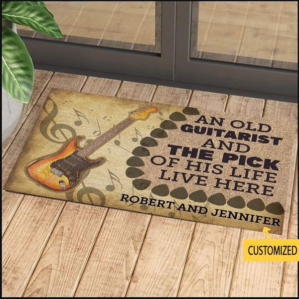 An old guitarist and the pick of his life Doormat