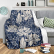Water Lily Pattern Print Design Blue And White Fleece Blanket