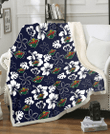 MIN Wild White Hibiscus Sketch Porcelain Flower Navy Background 3D Fleece Sherpa Blanket