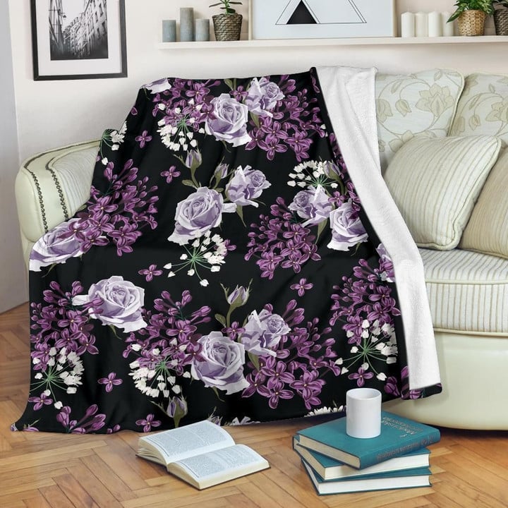 White And Purple Lilac Pattern Print Design Fleece Blanket