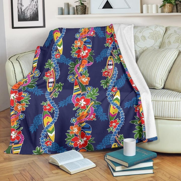 Hawaiian Themed Pattern Print Design Ocean Blue Fleece Blanket