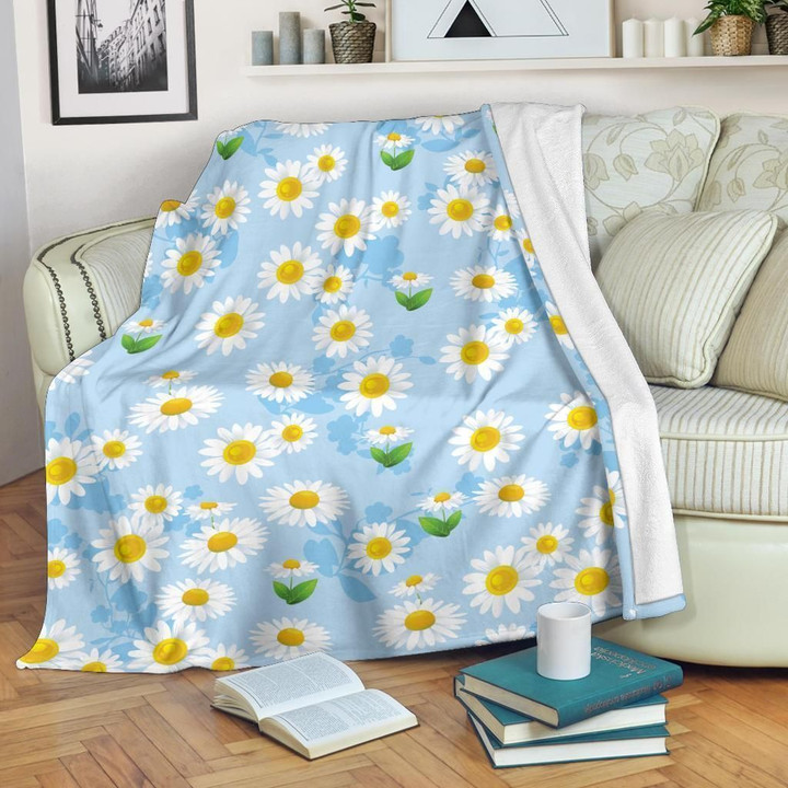 Daisy Pattern Print Design Light Blue Fleece Blanket