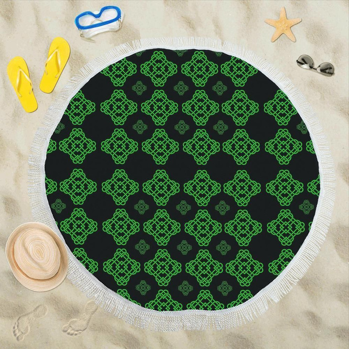 Celtic Knot Green Neon Design Round Beach Towel