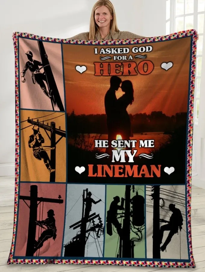 God Sent Me My Lineman Husband And Wife Sunset Gift For Husband Sherpa Fleece Blanket