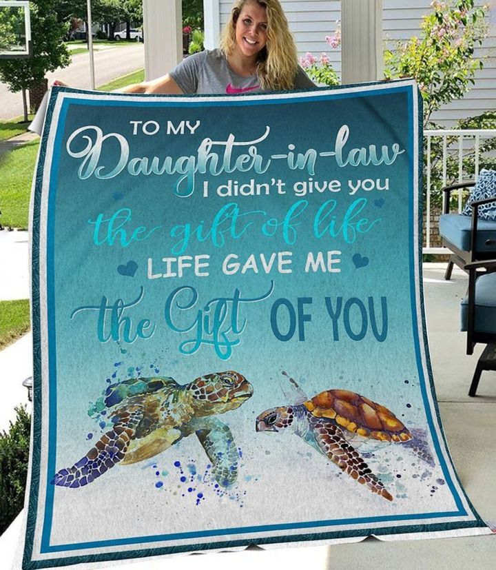 To My Daughter In Law And Couple Turtle Sherpa Fleece Blanket