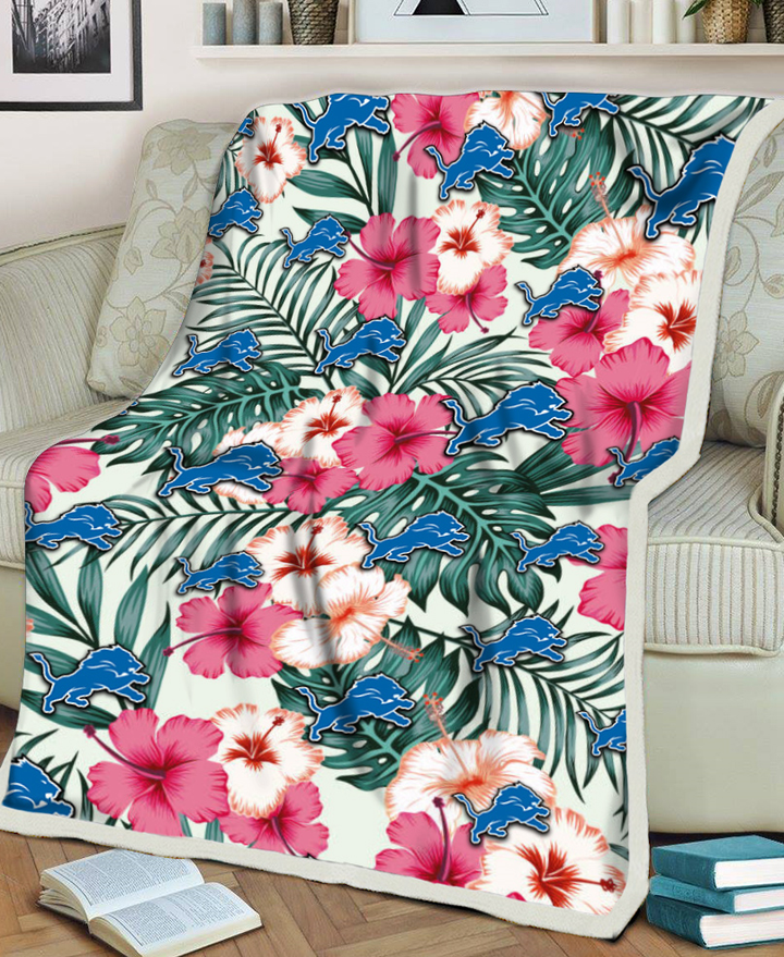 DET Coral Pink Hibiscus Green Leaf Beige Background 3D Fleece Sherpa Blanket