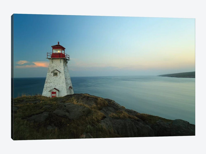 Lighthouse, Long Island, Bay Of Fundy, Canada