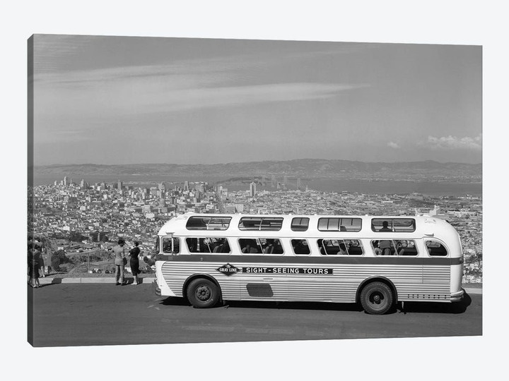 1950s Sightseeing Tour Bus Parked At Twin Peaks For View Of San Francisco And Bay Area California USA