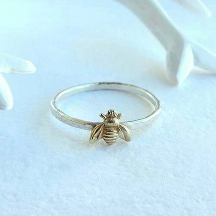 Minimalist Wedding Cute Bee Ring