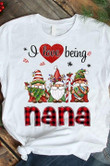Santa Dwarfs I Love Being Nana Heart Shape Merry Christmas T-shirt Gift For Nana