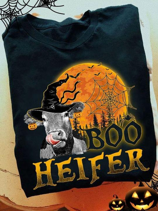 Boo Heifer Cow Witch Halloween Classic T-Shirt Gift For Cows Lovers Halloween Lovers