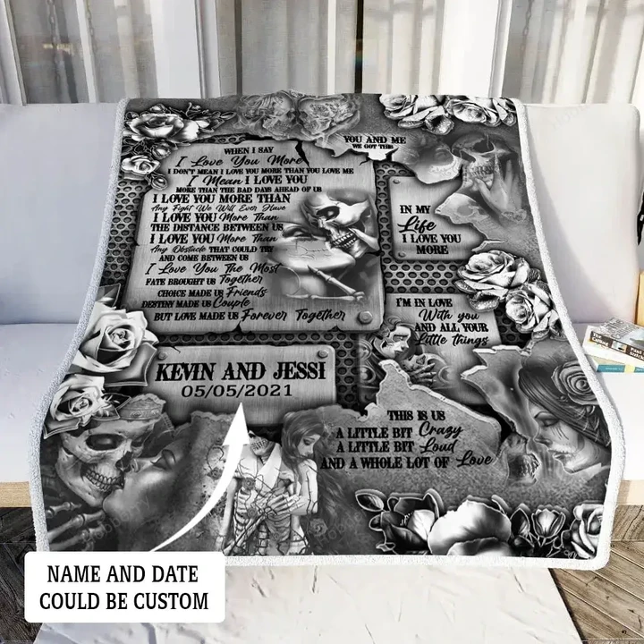 Personalized Skull Couple In Love Throw Blanket Hobberry