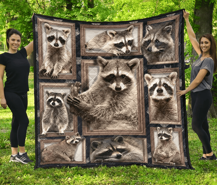 Raccoon Quilt Blanket Twin