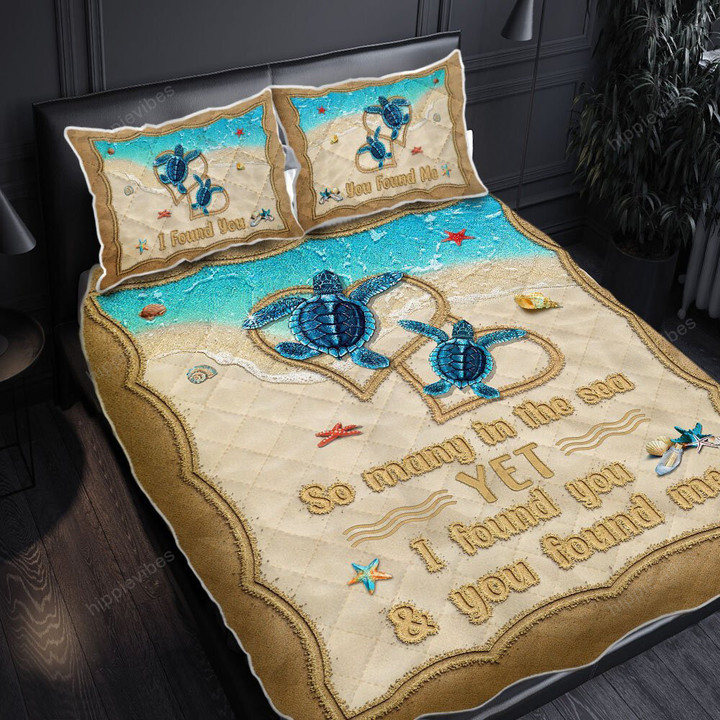 So Many In The Sea Yet Turtle Couple Quilt Bed Set