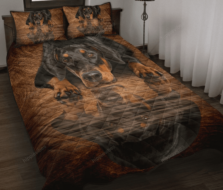 Doberman Reflection Quilt Bed Set