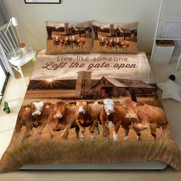 Farmhouse Cattle Live Like Someone Left The Gate Open Quilt Bed Set