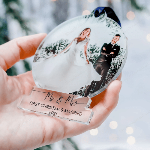 First Christmas Married Ornaments, Mr And Mrs Photo, Our First Christmas, Just Married Ornament, Wedding Couple Custom Gift, 2021 Decoration
