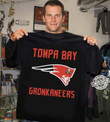 Tompa bay gronkaneers tampa bay buccaneers new england skull t-shirt