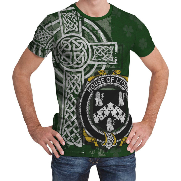 Irish Family, Lyons or Lyne Family Crest Unisex T-Shirt Th45