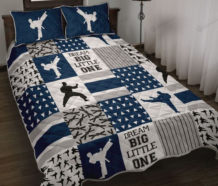 Dream Big Little One Karate Quilt Bed Set