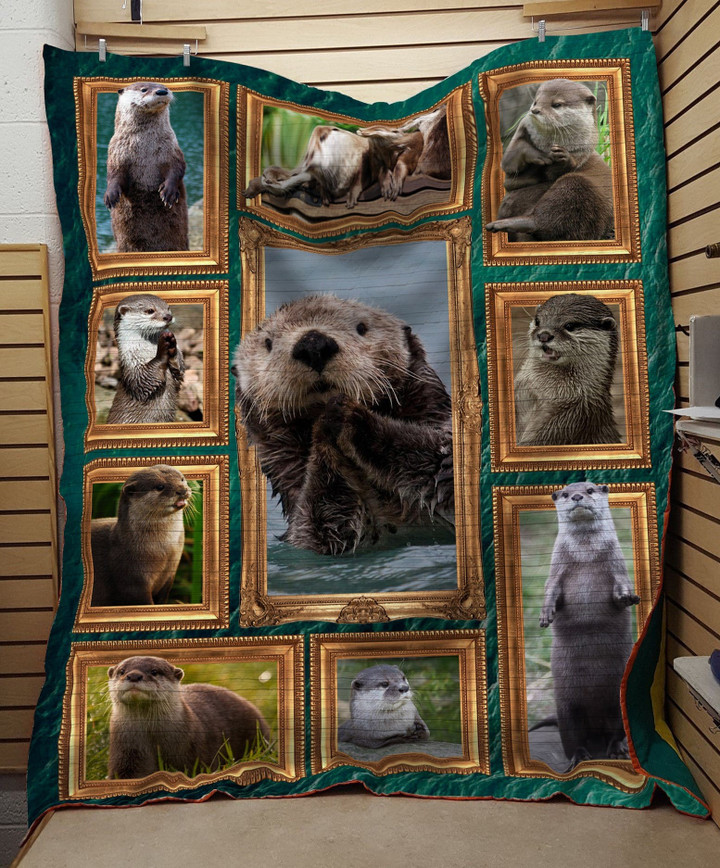 Limited Edition Otter Quilt Blanket - VH-DTD
