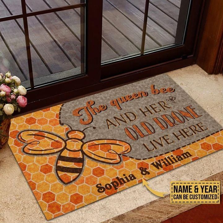 Personalized Gift For Couple Bee Doormat The Queen Bee And Her Old Drone Live Here