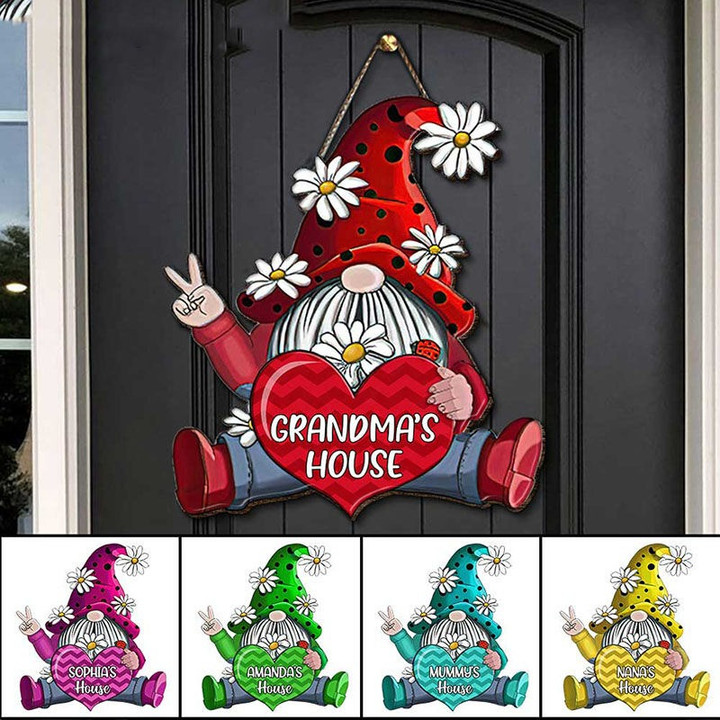 Personalized Gnome with Heart Welcome Door Hanger, Nana's House, Custom Name Welcome House Sign