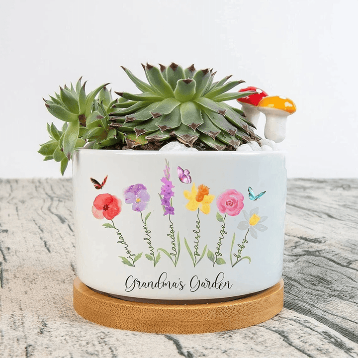 Personalized Grandma Flower Pot, Custom Nickname and Kidnames, Gift For Mom, Grandma on Mother's Day