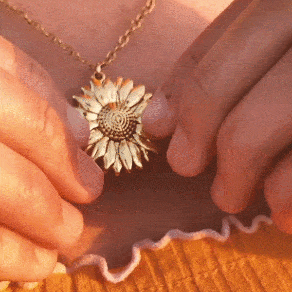 🎁 Sunflower Necklace