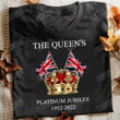 Queen Elizabeth Shirt, Platinum Jubilee Gift, Queen Elizabeth Platinum Jubilee 1952-2022 T-Shirt Gift For Him For Her, 70 Years Of Celebration