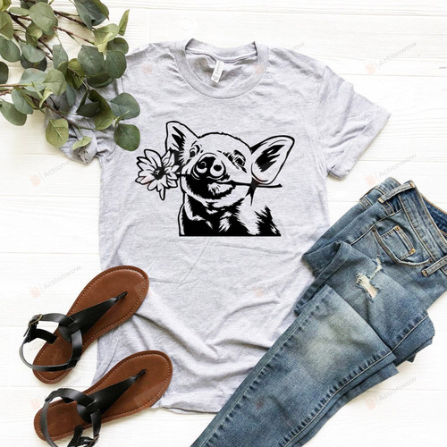 Floral Pig Shirt, Flower Pig Shirt, Cute Pig Shirt, Pig Shirt, Floral Animals Shirt, Farm Animals Shirt, Animal Lover Shirt, Pig Lover Gift